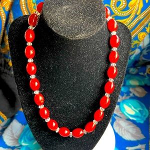 Vintage RED stones necklace 18 “ ❤️❤️❤️❤️